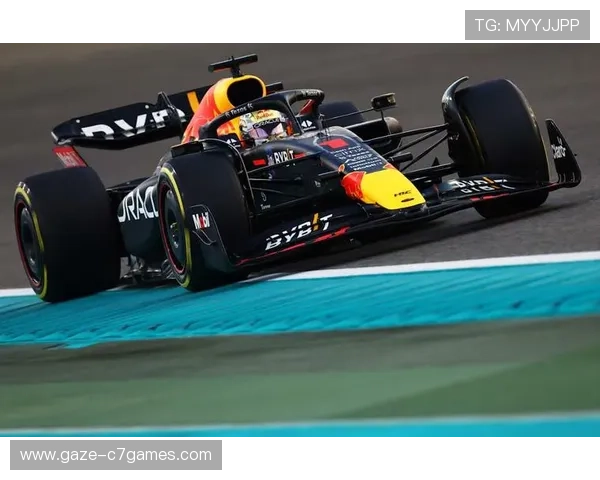 F1新赛季格局生变多支车队角逐冠军悬念再起引发全球车迷热议与期待 F1新赛季格局生变多支车队角逐冠军悬念再起引发全球车迷热议与期待