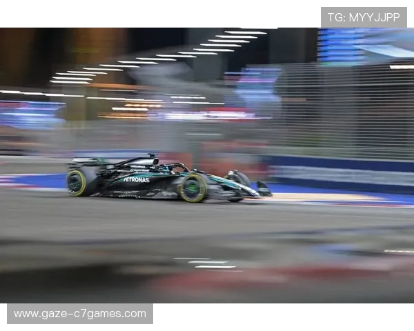 F1赛季最新动态:梅赛德斯与红牛车队竞争激烈 新规则影响车手表现 F1赛季最新动态:梅赛德斯与红牛车队竞争激烈 新规则影响车手表现