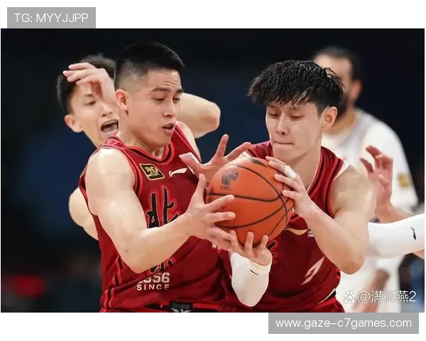 国家队备战关键赛事主帅调整阵容球星状态回暖引发关注多线作战压力下